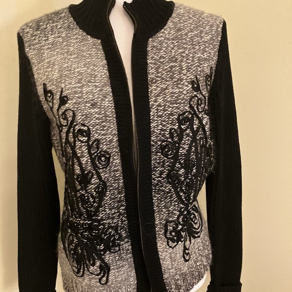 Cold Water Creek Sweater/Jacket Size Medium With Full Zipper